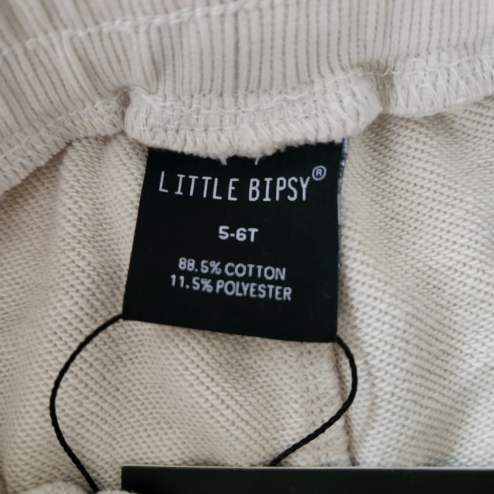 NWT Little Bipsy Resort Palm Sweatshort
